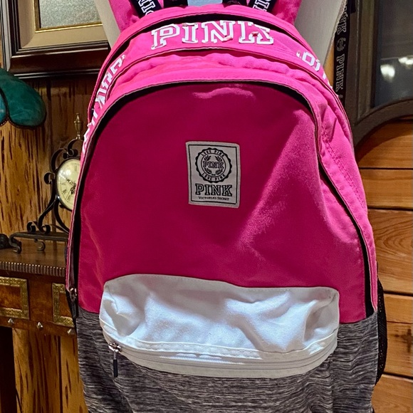 PINK Victoria's Secret Handbags - PINK Victoria’s Secret 🎒2016 Limited Edition Gypsy Backpack